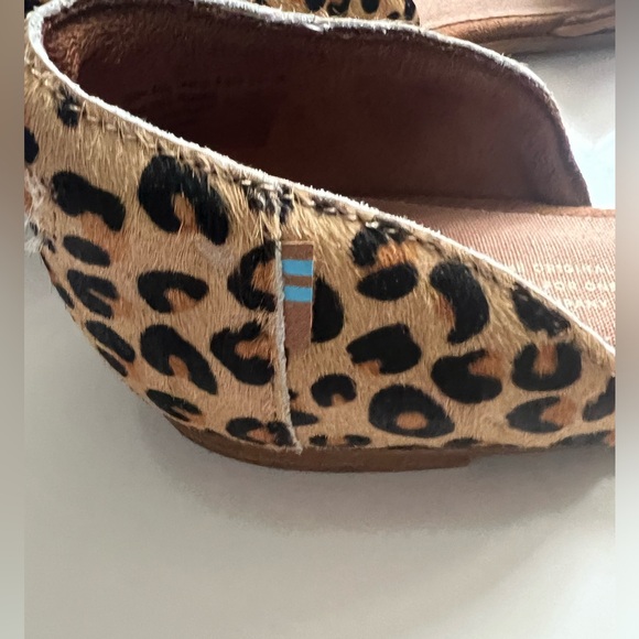 Tom’s Suede Animal Print Tan Women’s Slip On Flats Shoes Size 8.5W - Picture 7 of 8